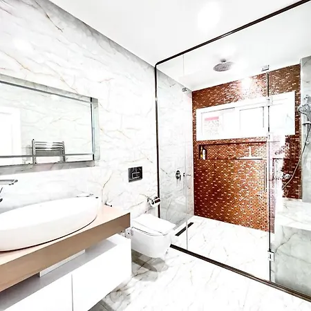 빌라 Gulistan - 7 Bedroom In Ovacik 페티예