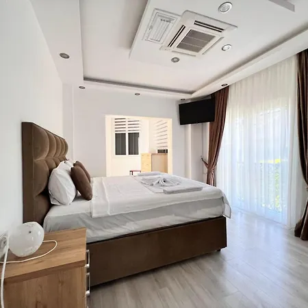 Gulistan - 7 Bedroom In Ovacik 페티예