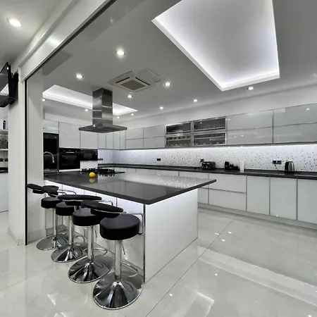 빌라 Gulistan - 7 Bedroom In Ovacik