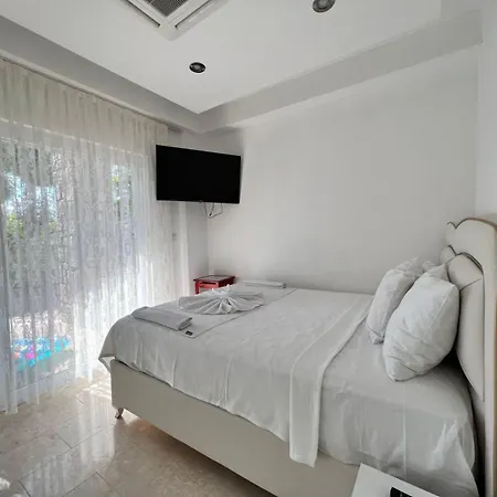 Gulistan - 7 Bedroom In Ovacik 빌라 페티예