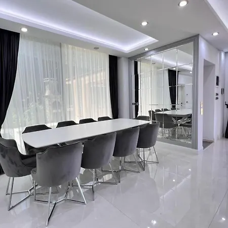 빌라 Gulistan - 7 Bedroom In Ovacik 페티예