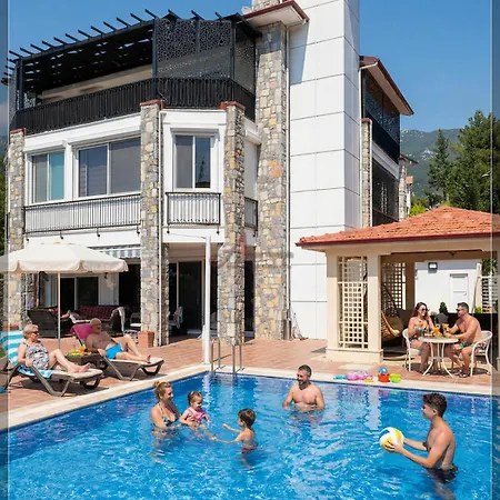Gulistan - 7 Bedroom In Ovacik Vilă Fethiye