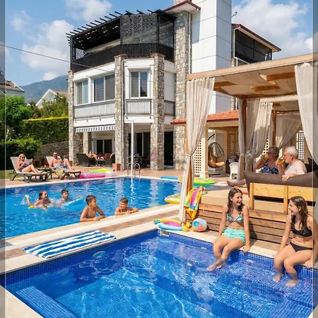 Gulistan - 7 Bedroom In Ovacik Fethiye