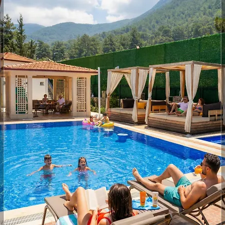 Gulistan - 7 Bedroom In Ovacik 빌라