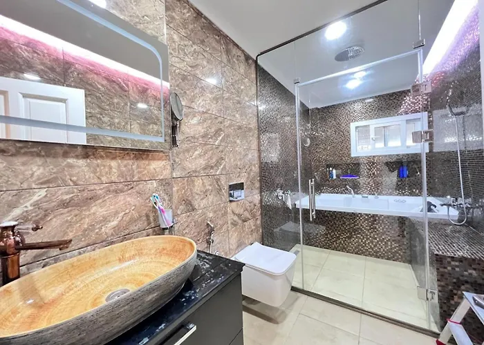 Gulistan - 7 Bedroom In Ovacik Villa Fethiye