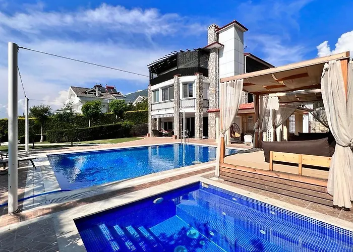 Gulistan - 7 Bedroom In Ovacik Villa