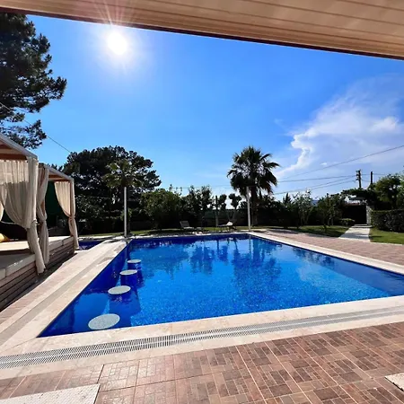 Gulistan - 7 Bedroom In Ovacik