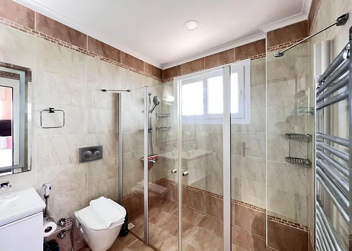 别墅 Gulistan - 7 Bedroom In Ovacik 费特希耶